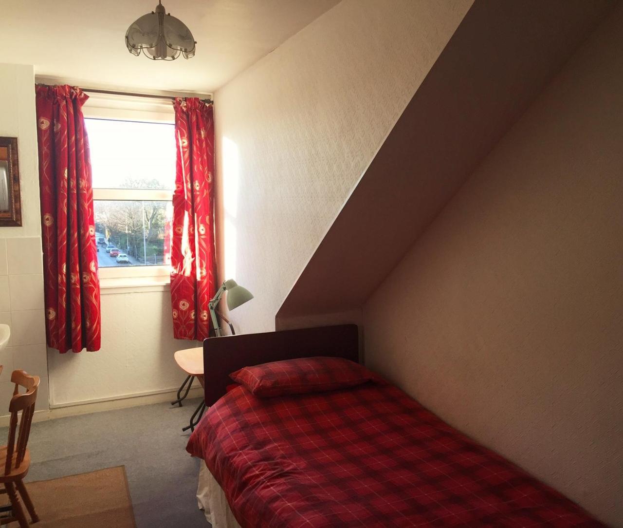 אברדין Antrim Guest House מראה חיצוני תמונה